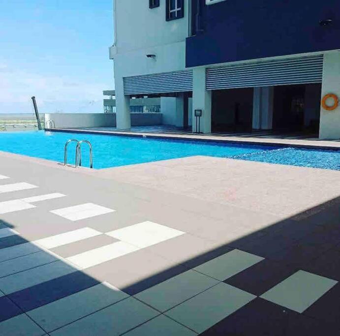 Orked Vanda, 3 Bedroom Apartment, Seaview Netflixwifiyoutube Kuala Terengganu Exteriér fotografie